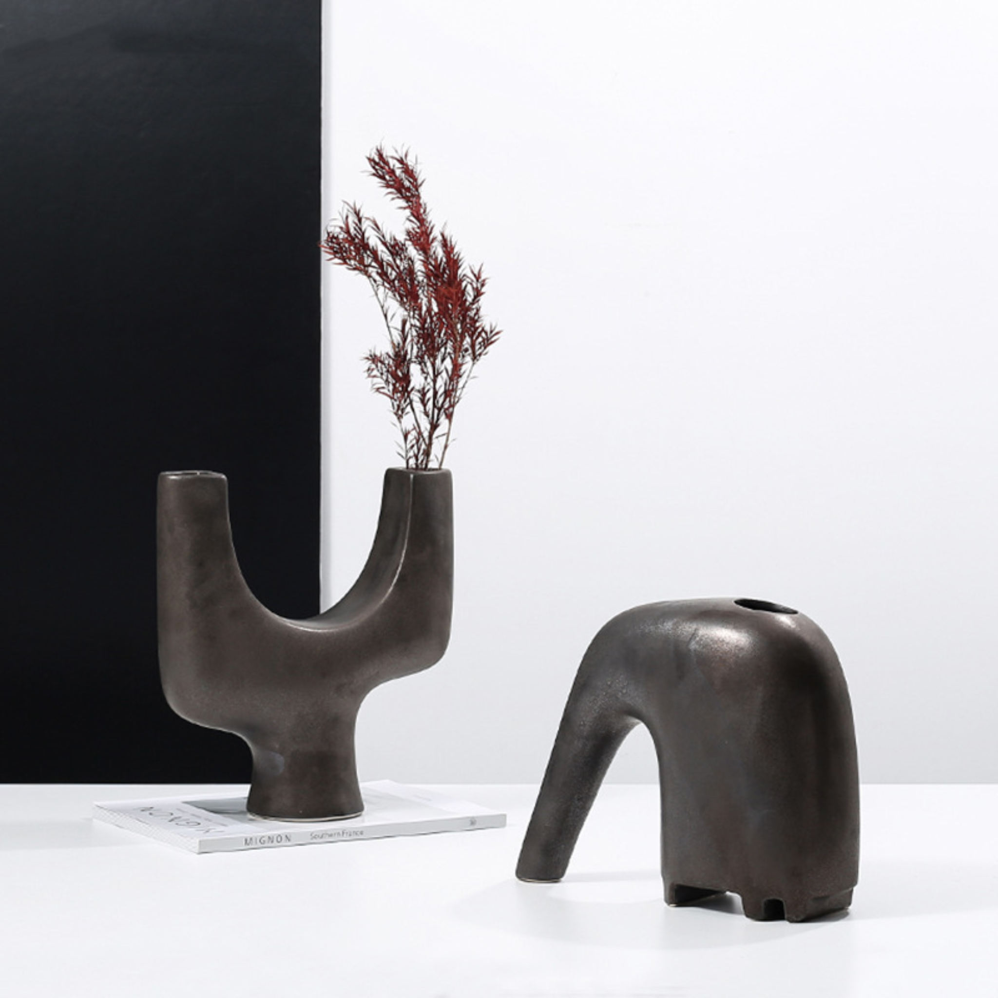 Black Elephant vase